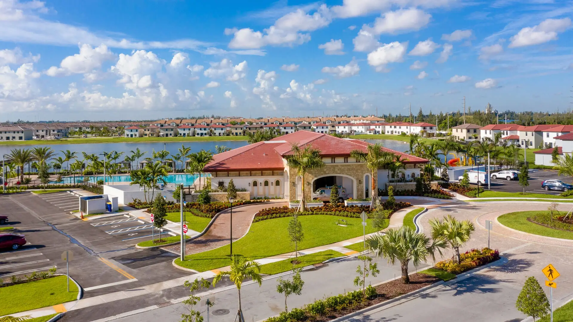 aquabella-clubhouse-gallery-1