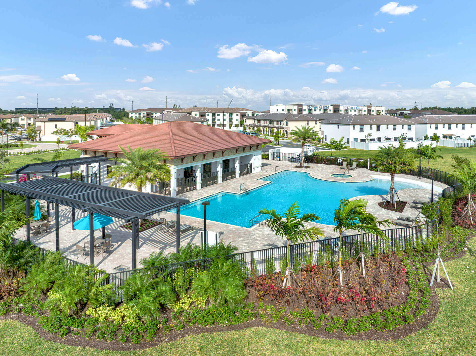 aquabella-north-clubhouse-gallery-11