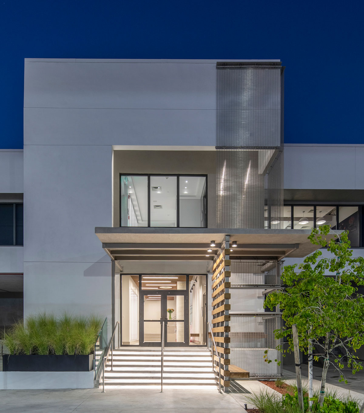 queens-flowers-offices-gallery-1