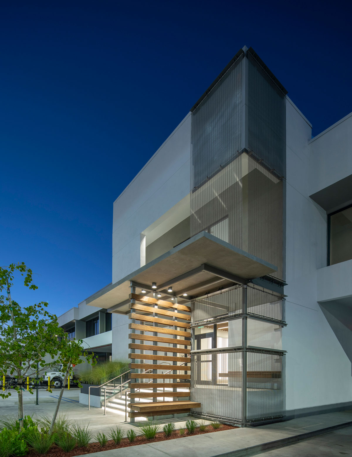 queens-flowers-offices-gallery-2