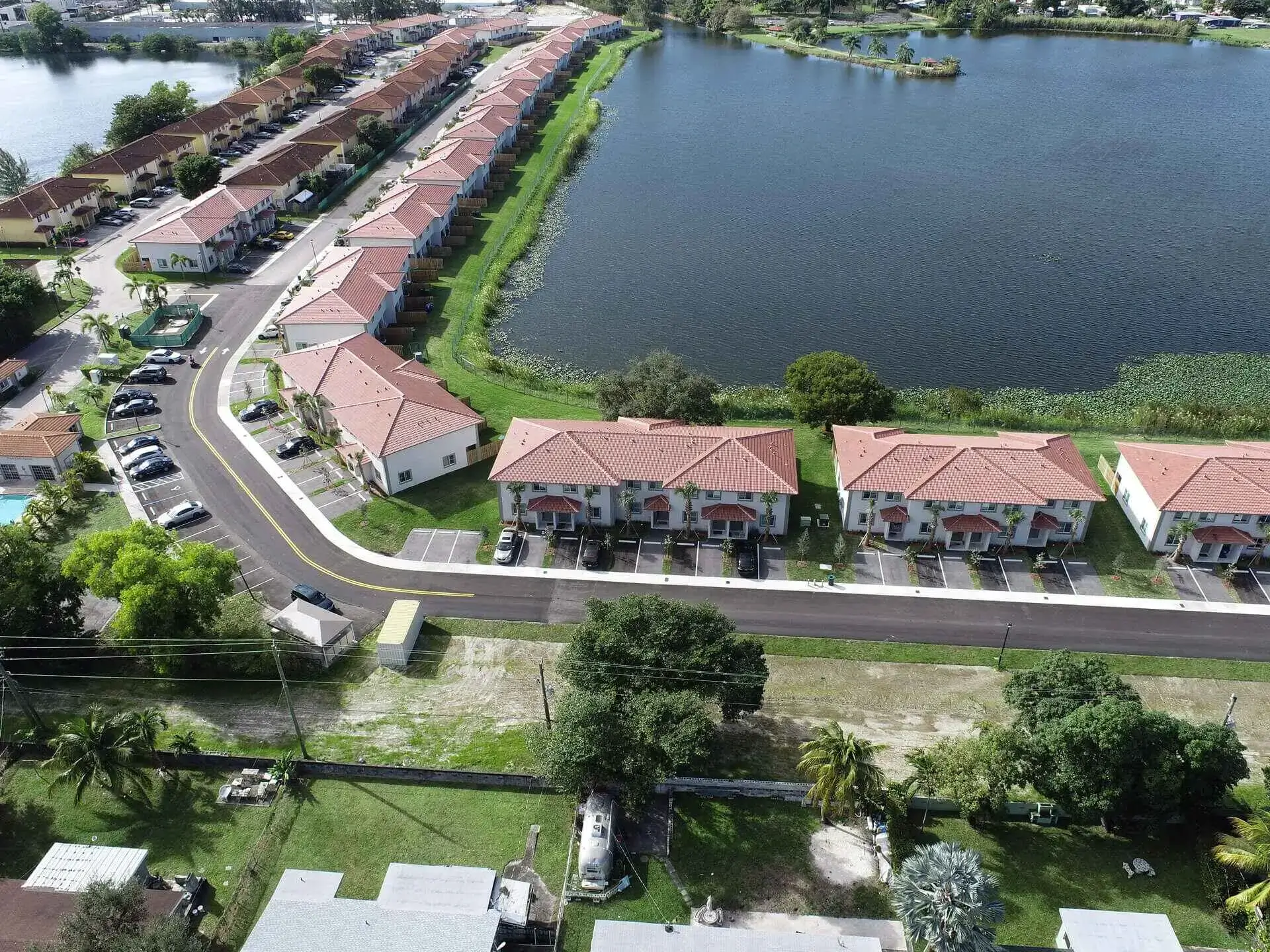 sailboat-townhomes-gallery-4